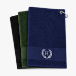 Personalized golf towel with wreath