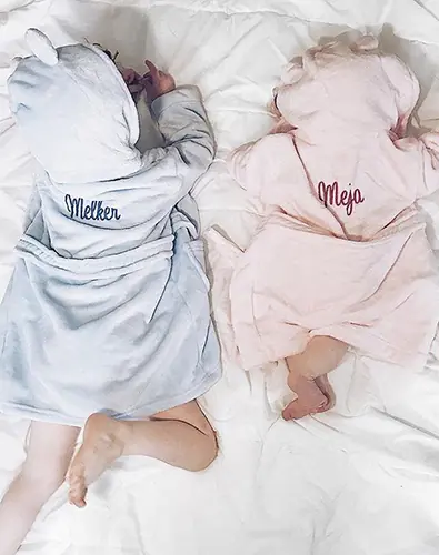 Vauvan kylpytakki nimellä, Plushy