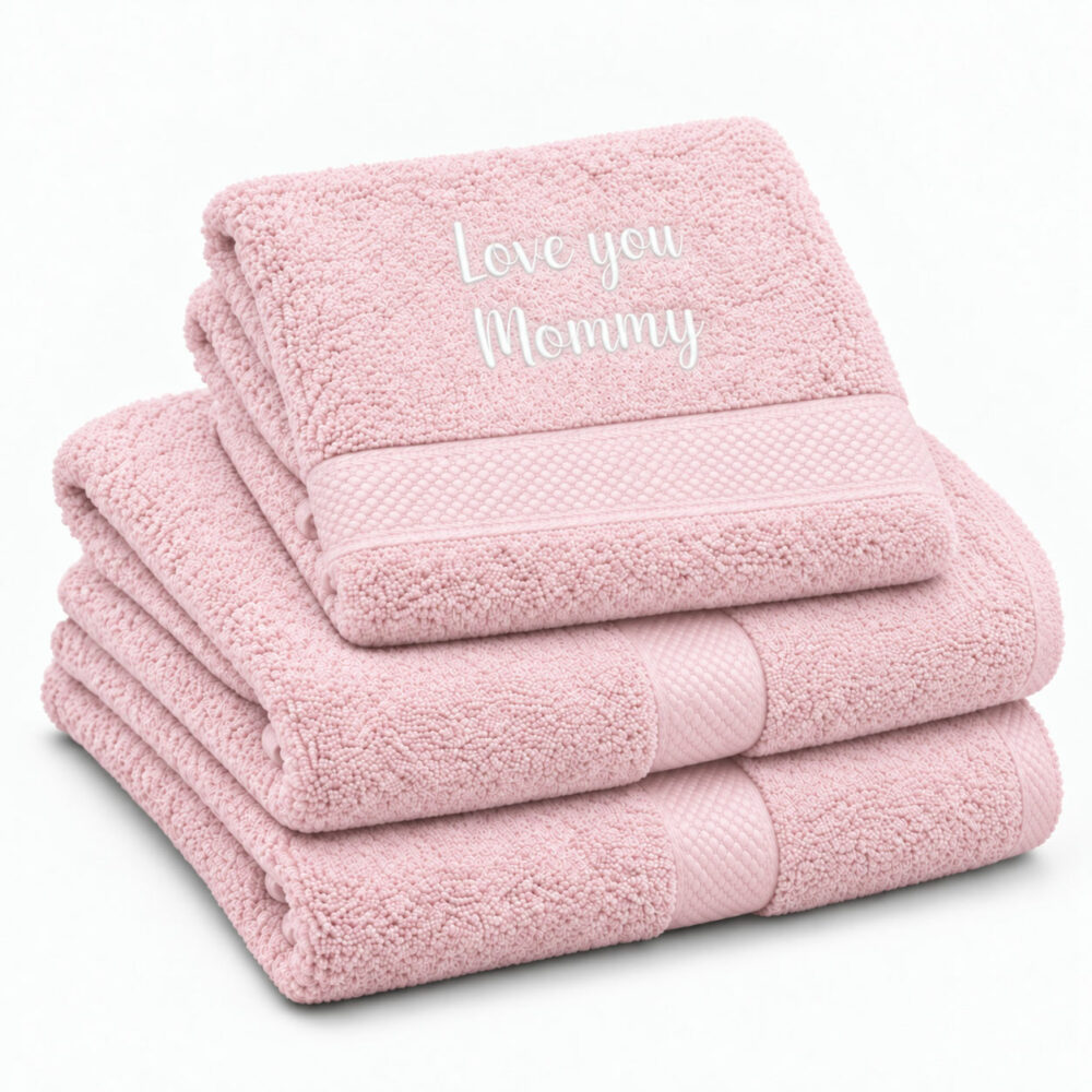 Light pink personalized towel with name - Fairtrade Vaaleanpunainen nimikoitu pyyhe